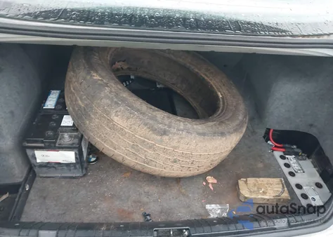 2005 BMW 325I from USA, damaged, VIN WBAEV334X5KW16563